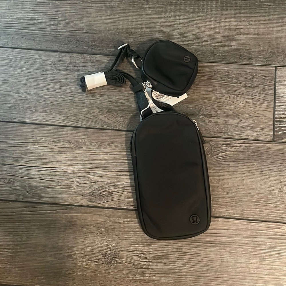 lululemon Modular Phone Crossbody